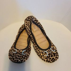 Women flats